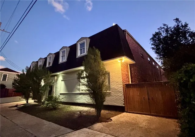 2nd image of 1020 Terpsichore St, New Orleans, LA 70130