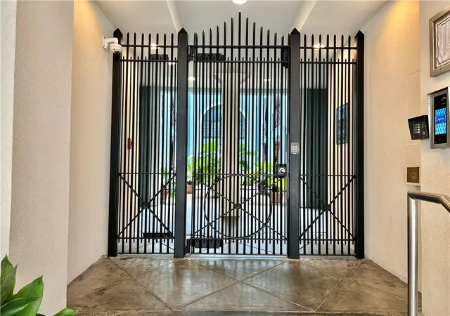 4th image of 760 Magazine St #111, New Orleans, LA 70130 | MLS# 2545654