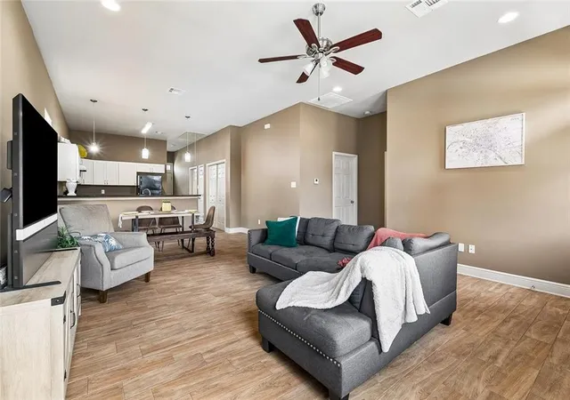 Homes for sale in New Orleans, LA | 2323 Mendez St, New Orleans, LA 70122 | MLS# 2545650