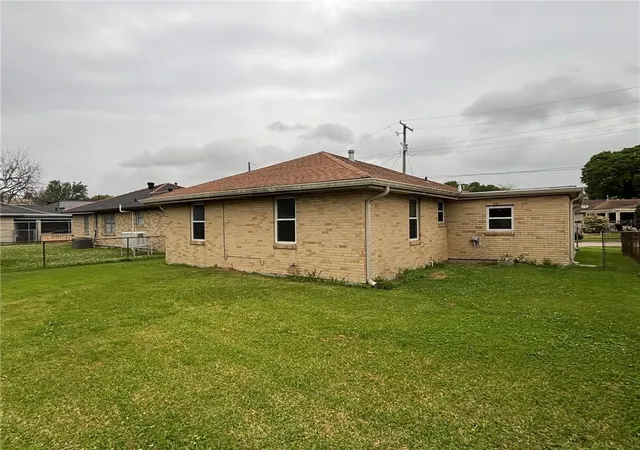 Homes for sale in New Orleans, LA | 1363 Terry St, New Orleans, LA 70114 | MLS# 2542941