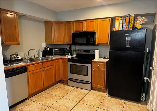 3rd image of 3312 Pakenham Dr, Chalmette, LA 70043 | MLS# 2545732
