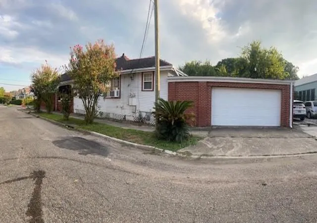 32nd image of 1534 Monroe St, New Orleans, LA 70118 | MLS# 2545838