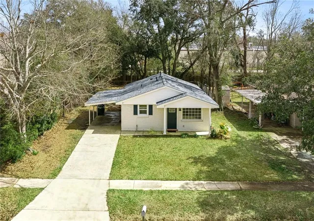 Homes for sale in Slidell, LA | 3915 Riviera Dr, Slidell, LA 70458 | MLS# 2545677