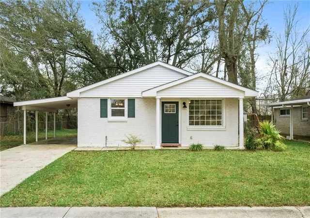 Homes for sale in Slidell, LA | 3915 Riviera Dr, Slidell, LA 70458 | MLS# 2545677