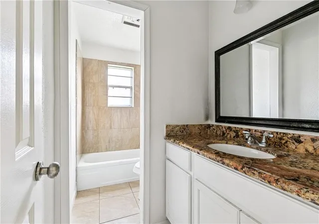 Homes for sale in La Place, LA | 2600 Cambridge Dr, La Place, LA 70068 | MLS# 2543985