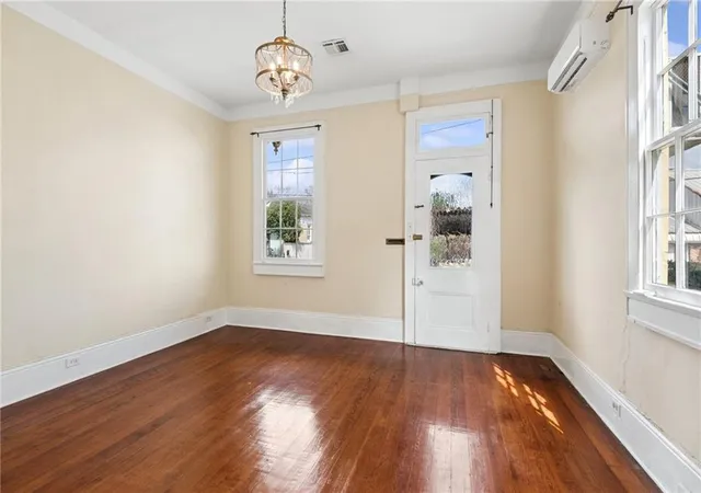 2nd image of 8314 Willow St, New Orleans, LA 70118 | MLS# 2545961