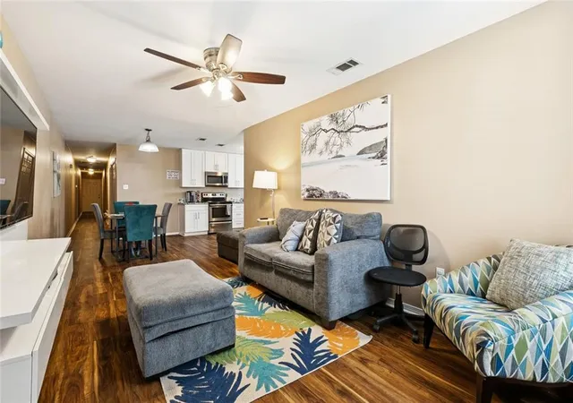 Homes for sale in New Orleans, LA | 1925 Casa Calvo St, New Orleans, LA 70114 | MLS# 2546116