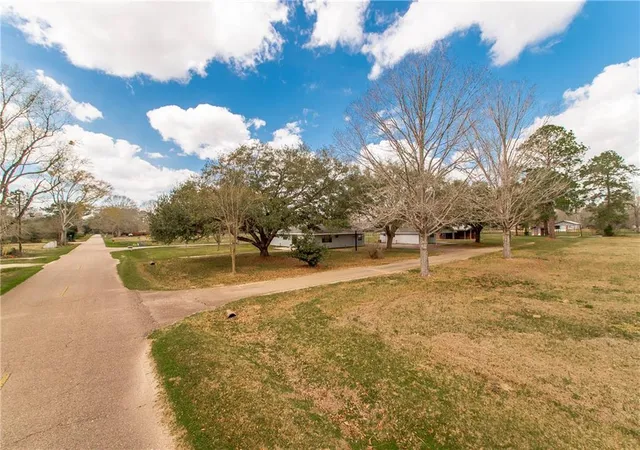 2nd image of 59315 Adams Rd, Bogalusa, LA 70427 | MLS# 2546141