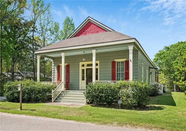 1st image of 71667 Leveson St, Abita Springs, LA 70420 | MLS# 2542984