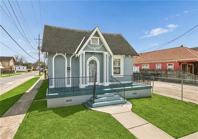 Photo 1 of Single family home for sale at 4139 General Ogden St, New Orleans, LA 70118 | MLS# 2541464 | Listing updated on 2026-07-28
