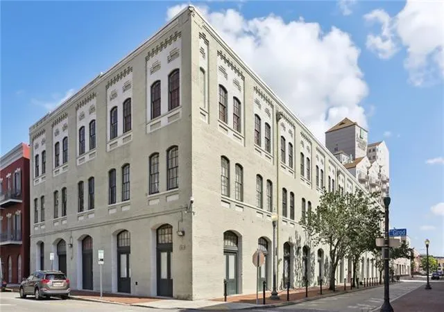2nd image of 700 Commerce St, New Orleans, LA 70130