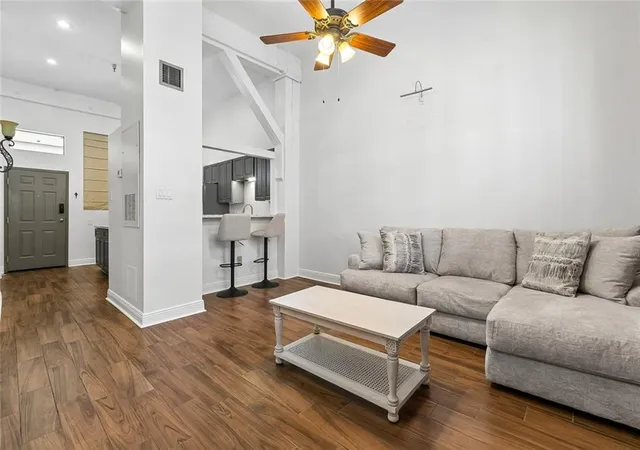3rd image of 700 Commerce St #216, New Orleans, LA 70130 | MLS# 2543562