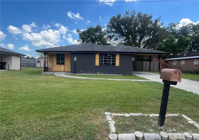 Photo 1 of Single family home for sale at 113 Tinsley Dr, Belle Chasse, LA 70037 | MLS# 2546431 | Listing updated on 2026-07-22