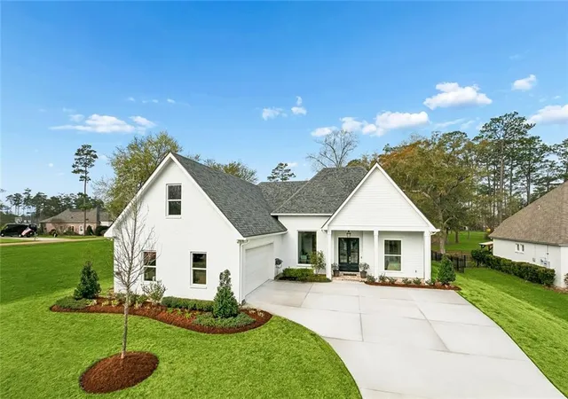 2nd image of 305 Steeplechase Dr, Abita Springs, LA 70420 | MLS# 2545385
