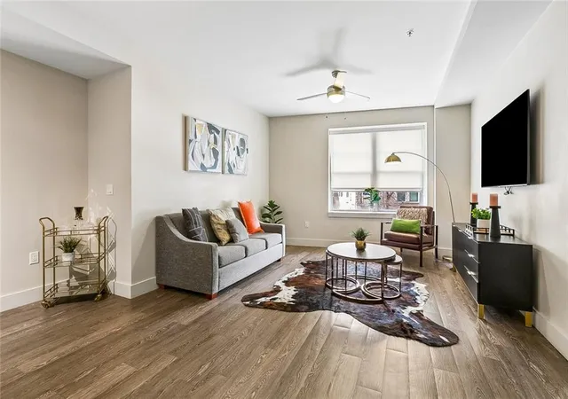 2nd image of 1111 Tulane Ave #222, New Orleans, LA 70112 | MLS# 2545640