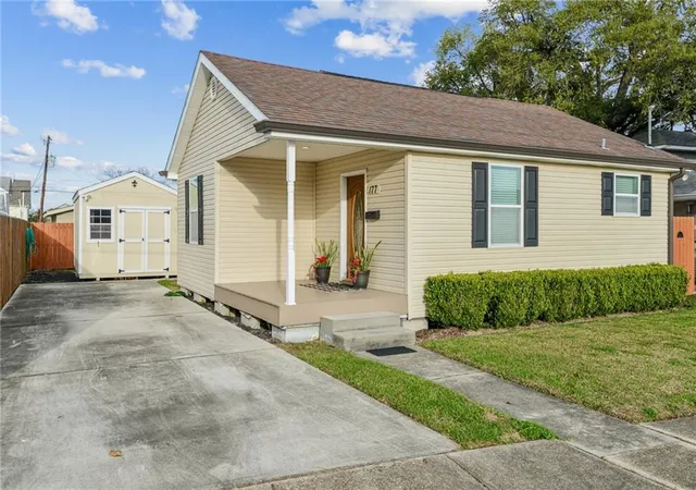 1st image of 177 Bailey St, Harahan, LA 70123 | MLS# 2546670