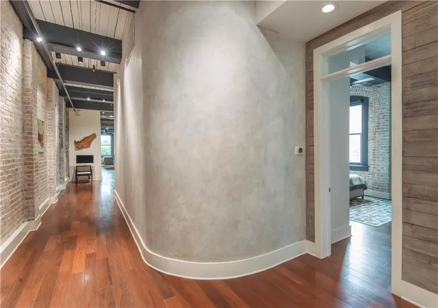 5th image of 888 Girod St, New Orleans, LA 70113