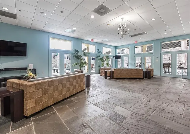 3rd image of 1205 St Charles Ave #313, New Orleans, LA 70130 | MLS# 2546815