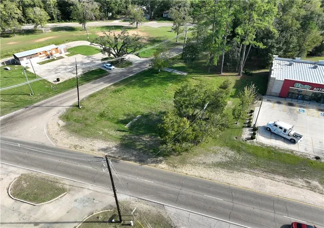 2nd image of 1112 E Thomas St, Hammond, LA 70401 | MLS# 2546911