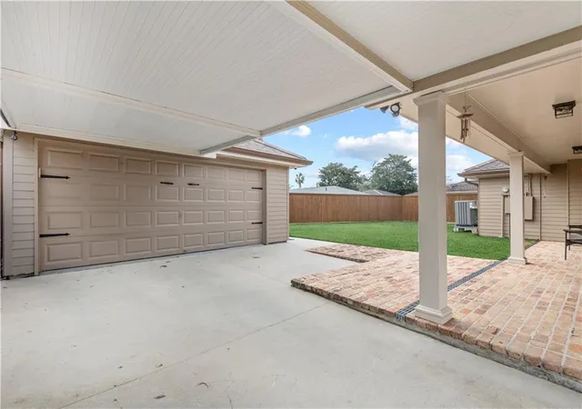 5th image of 304 Glenmeade Ct, Gretna, LA 70056 | MLS# 2545783