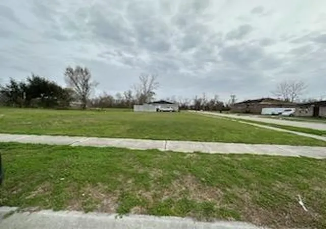 Homes for sale in Violet, LA | 3201 Daniel Dr/5804 E Genie St, Violet, LA 70092 | MLS# 2546962