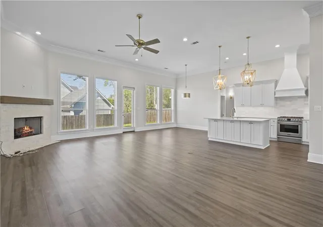 3rd image of 2037 Begue Ln, Covington, LA 70433 | MLS# 2547166
