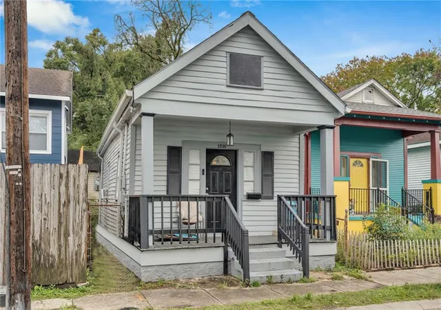 2nd image of 1530 Rousselin Dr, New Orleans, LA 70119 | MLS# 2547262