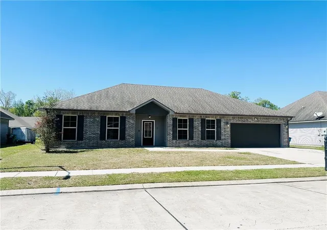 Homes for sale in Boutte, LA | 80 Boutte Estates Dr, Boutte, LA 70039 | MLS# 2547215