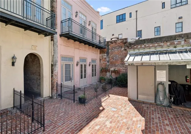 1st image of 801St St Joseph St, New Orleans, LA 70113