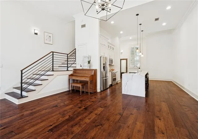 4th image of 801St St Joseph St, New Orleans, LA 70113