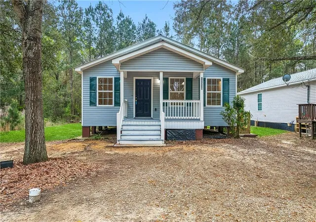 1st image of 19390 Slemmer Rd, Covington, LA 70433 | MLS# 2547297