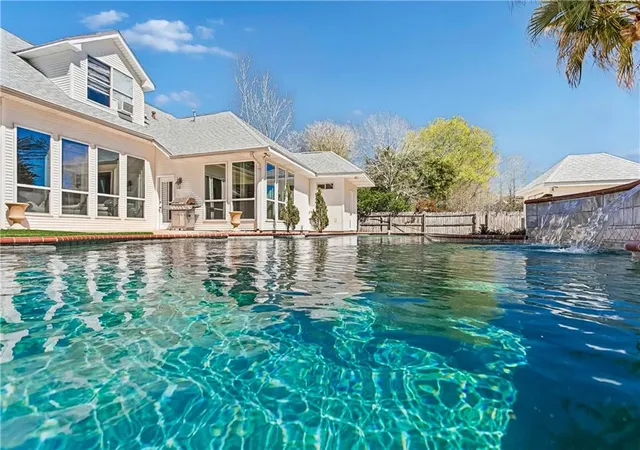3rd image of 511 River Oaks Dr, Covington, LA 70433 | MLS# 2546907