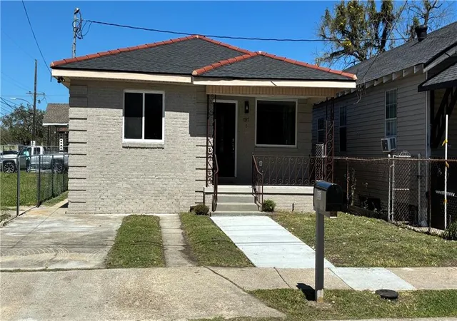 1st image of 1937 Hope St, New Orleans, LA 70119 | MLS# 2545986