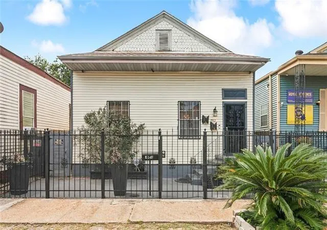 1st image of 2912 Philip St, New Orleans, LA 70113 | MLS# 2546976
