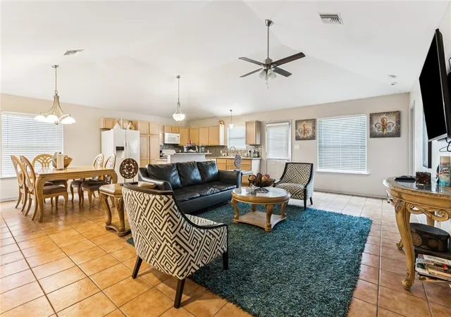 Homes for sale in New Orleans, LA | 2126 General Collins Ave, New Orleans, LA 70114 | MLS# 2547612