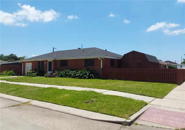 Photo 3 of Single family home for sale at 2025 Starling Dr, Saint Bernard, LA 70085 | MLS# 2544934 | Listing updated on 2026-07-22