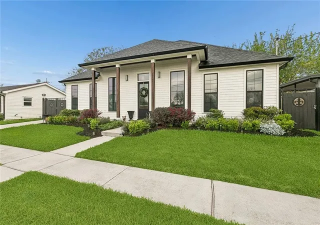 1st image of 2500 Pecan Dr, Chalmette, LA 70043 | MLS# 2547926