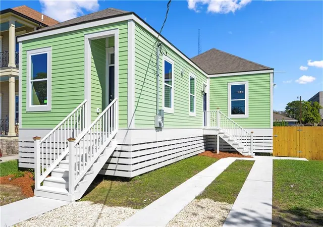 2nd image of 334 Wagner St, New Orleans, LA 70114 | MLS# 2547458