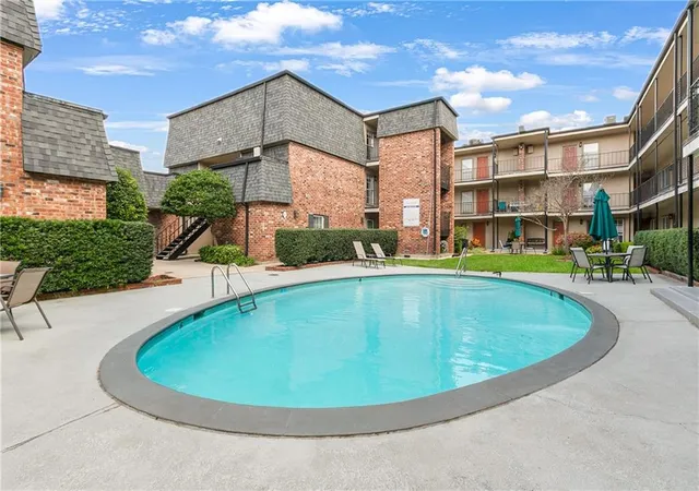 Homes for sale in Metairie, LA | 2511 Metairie Lawn Dr #316, Metairie, LA 70002 | MLS# 2548026