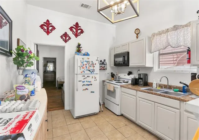 2nd image of 2622 24 S Derbigny St, New Orleans, LA 70125 | MLS# 2548301
