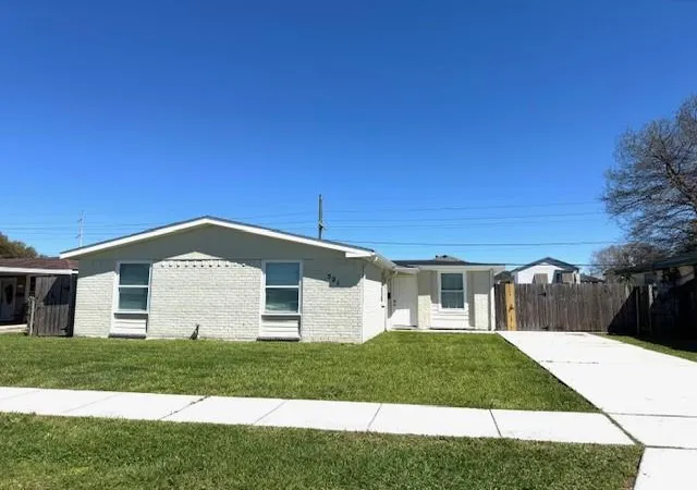 1st image of 521 Willowbrook Dr, Gretna, LA 70056 | MLS# 2547877