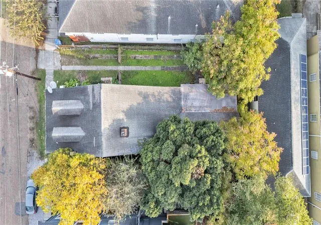 Photo 3 of House for sale at 2226 Barracks St, New Orleans, LA 70119 | MLS# 2548541 | Listing updated on 2026-09-28
