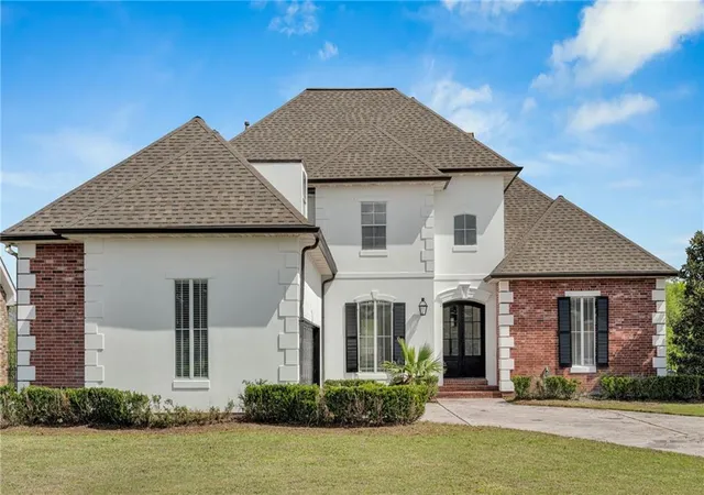 Homes for sale in New Orleans, LA | 150 Pinehurst Ct, New Orleans, LA 70128 | MLS# 2548629