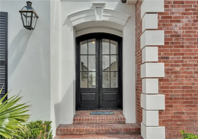 Photo 3 of Single family home for sale at 150 Pinehurst Ct, New Orleans, LA 70128 | MLS# 2548629 | Listing updated on 2026-05-01