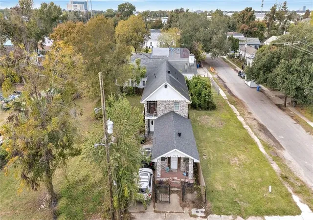 Photo 3 of Multi family home for sale at 1736 A General Ogden St, New Orleans, LA 70118 | MLS# 2548652 | Listing updated on 2026-04-29