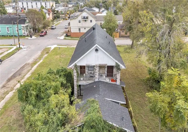 Photo 4 of House for sale at 1736 A General Ogden St, New Orleans, LA 70118 | MLS# 2548652 | Listing updated on 2026-04-29