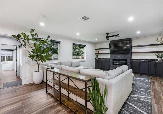 2nd image of 6948 Argonne Blvd, New Orleans, LA 70124 | MLS# 2547756