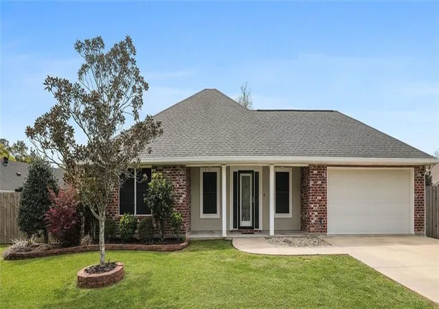 Photo 2 of Single family home for sale at 11497 Autumn Brk Dr, Ponchatoula, LA 70454 | MLS# 2548491 | Listing updated on 2026-07-03