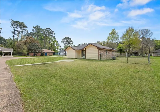 Homes for sale in Hammond, LA | 14274 Lindsay Dr, Hammond, LA 70403 | MLS# 2548176