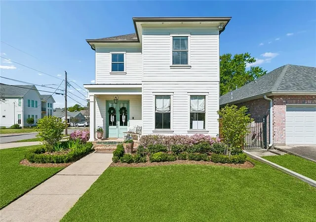 Homes for sale in Metairie, LA | 1601 Forshey St, Metairie, LA 70001 | MLS# 2548741